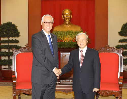 Tổng Bí thư Nguyễn Phú Trọng tiếp nguyên Thủ tướng Singapore Goh Chok Tong ảnh 1