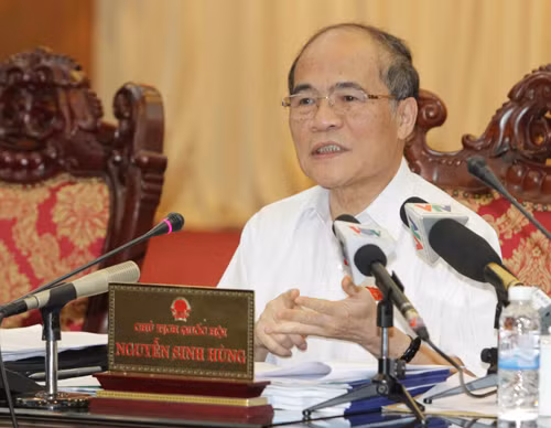 Quốc hội cho ý kiến về đề án đổi mới chương trình, sách giáo khoa ảnh 1