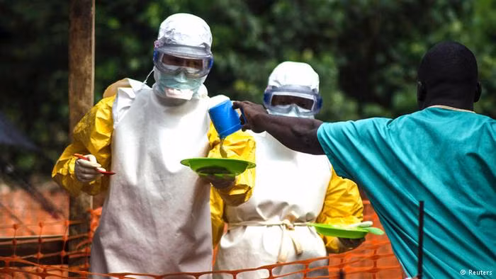 Nigeria tuyên bố xoá bỏ dịch Ebola ảnh 1