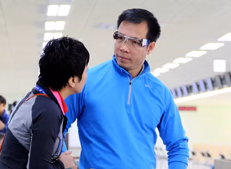 ASIAD 17: Xạ thủ Hoàng Xuân Vinh được phong hàm Đại tá quân đội ảnh 1