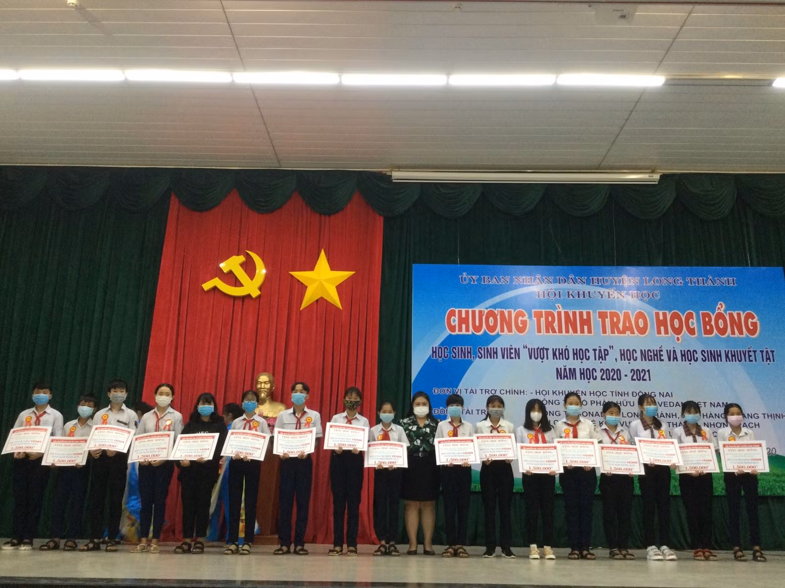 Chú thích ảnh