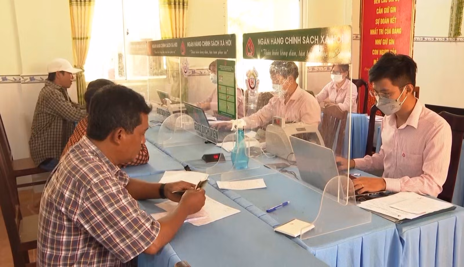 Chú thích ảnh