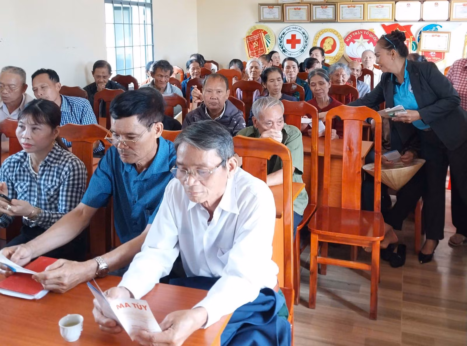 Chú thích ảnh