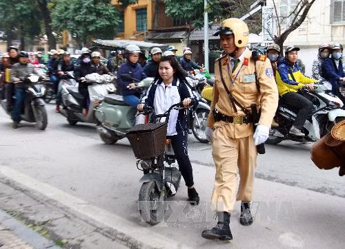 Xây dựng văn hóa giao thông: Cần sự chung tay từ nhiều phía ảnh 1