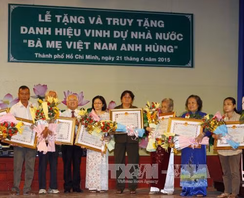Tặng và truy tặng danh hiệu 'Bà mẹ Việt Nam Anh hùng' ảnh 2