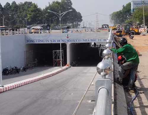 Thông xe hầm chui nút giao thông Tam Hiệp trên quốc lộ 1A ảnh 1