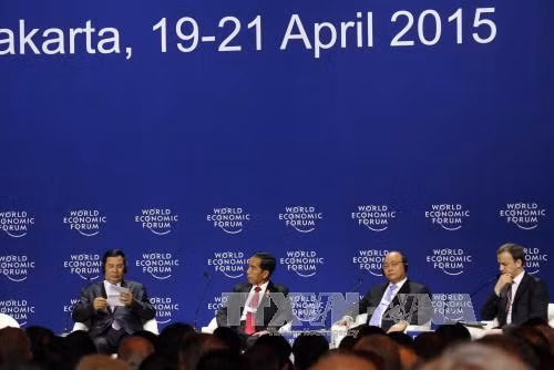 Phó Thủ tướng Nguyễn Xuân Phúc kết thúc chuyến tham dự WEF Đông Á ảnh 1