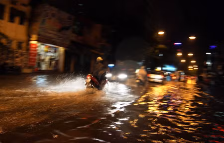  Hà Nội lại ngập nặng sau trận mưa lớn ảnh 5