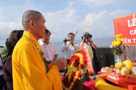 Đến với Trường Sa-Bài 4: Đồng hành cùng biển đảo ảnh 2