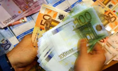 Eurozone vẫn "mờ tối" bất chấp nỗ lực của EU ảnh 1