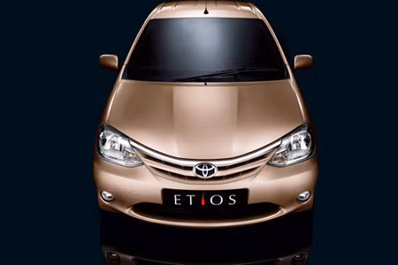 8 mẫu xe Toyota giá 260 triệu đồng ảnh 1