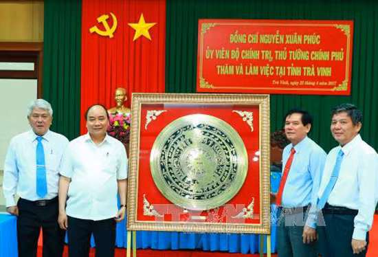 Thủ tướng Nguyễn Xuân Phúc: Nông nghiệp vẫn là hướng ra quan trọng của Trà Vinh ảnh 2