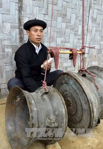 Kỳ lạ tục nhảy múa với Ma Cỏ của đồng bào Lô Lô ảnh 2