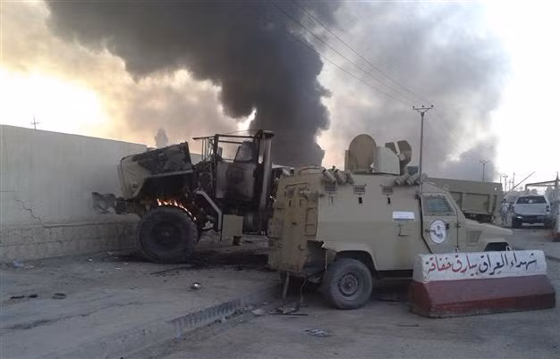 IS phục kích đoàn xe an ninh Iraq, hàng chục người thương vong ảnh 1
