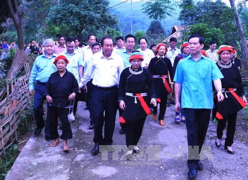 Phó Thủ tướng Trương Hòa Bình làm việc tại tỉnh Hà Giang về công tác dân tộc ảnh 2