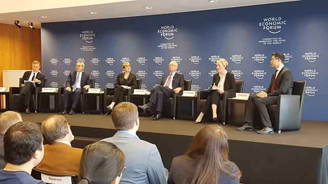 WEF giúp Việt Nam chuẩn bị cho cuộc Cách mạng công nghiệp lần thứ 4 ảnh 1