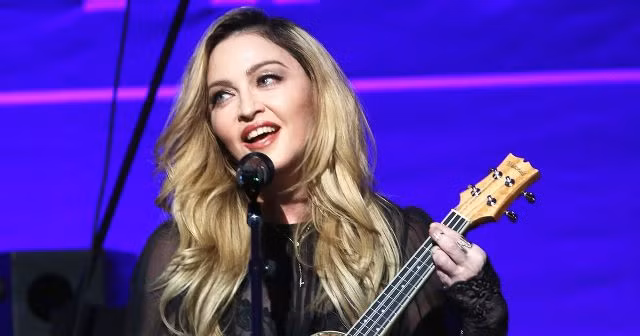 Dự án phim tiểu sử Madonna hứng 'búa rìu' từ... nhân vật chính ảnh 1