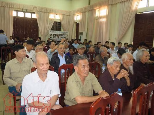 Người dân Đồng Tâm đồng ý thả người sau cuộc đối thoại với Chủ tịch Hà Nội Nguyễn Đức Chung ảnh 2