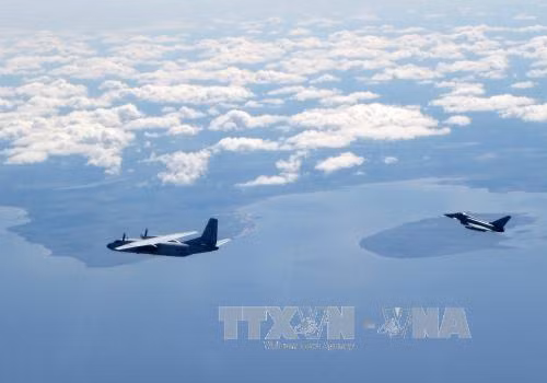 Máy bay NATO xuất kích nhiều kỷ lục 'vì Nga' ảnh 1