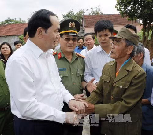 Chủ tịch nước thăm xã miền núi hoàn thành 19/19 tiêu chí nông thôn mới ở Nghệ An ảnh 1