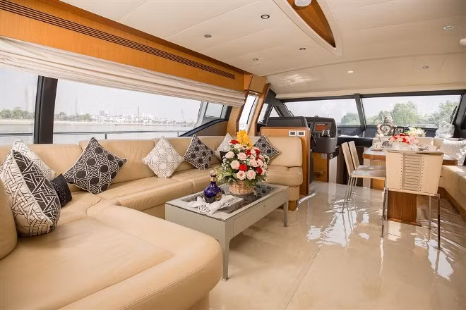 Ngắm du thuyền xa hoa trị giá vài triệu USD của Công chúa Lý Nhã Kỳ ảnh 9