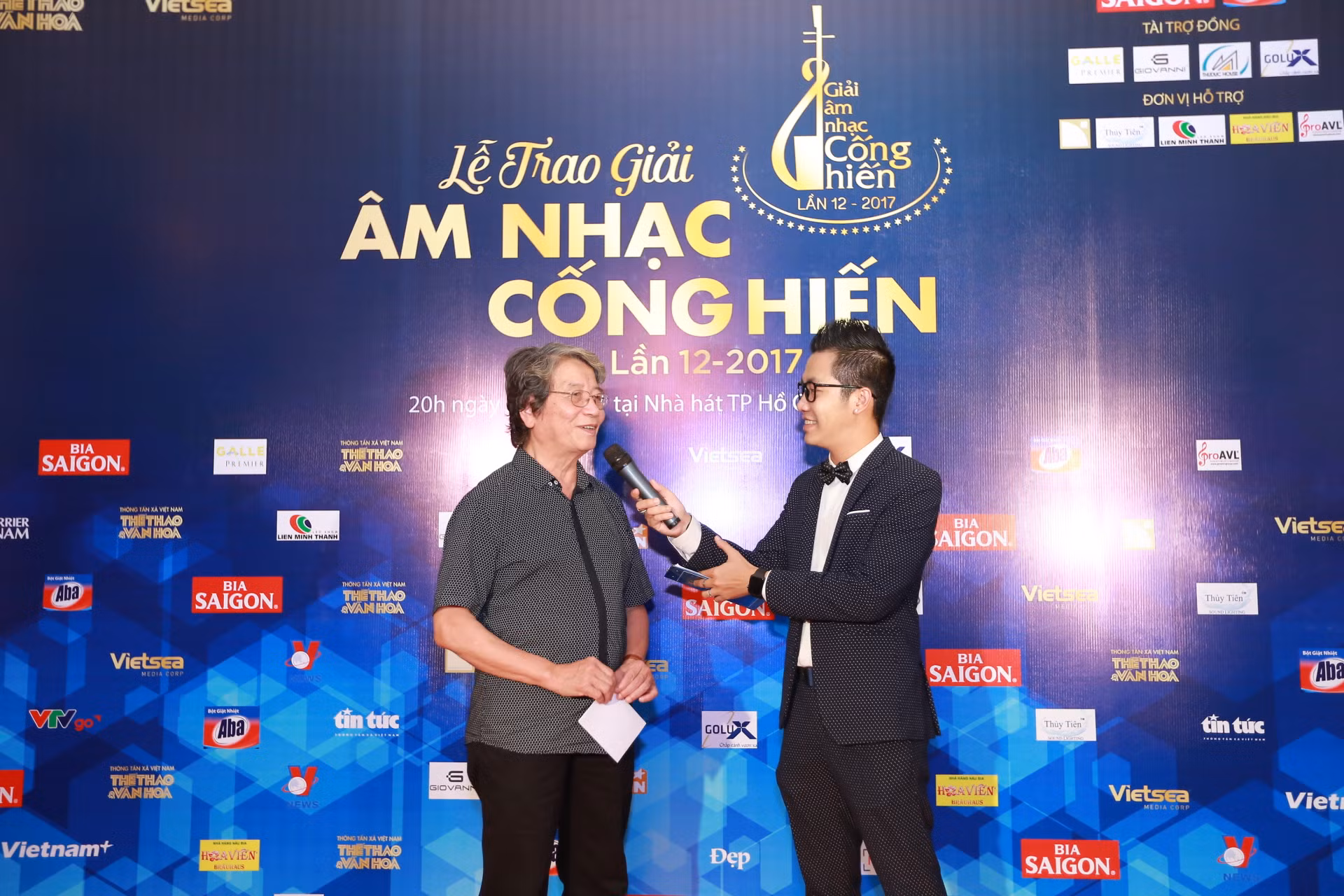 Giải thưởng âm nhạc Cống hiến: Khắc Hưng giành cú đúp, 'Ông bà anh' và Sing My Song nhận giải xứng đáng ảnh 4