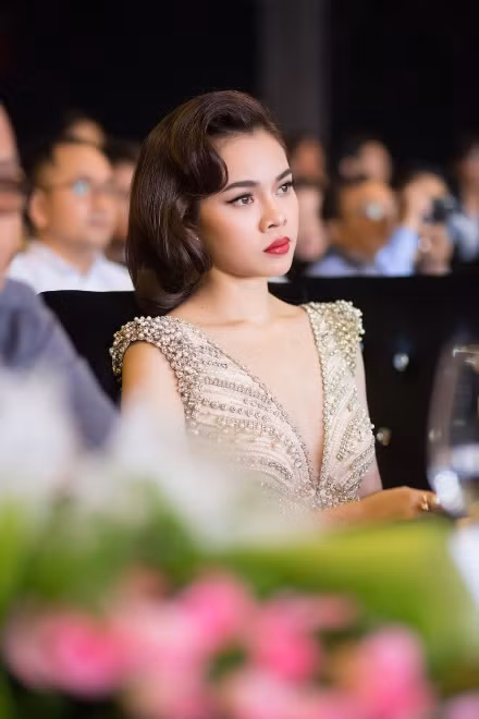 Giang Hồng Ngọc hát Bolero ngọt ngào, quyến rũ, liệu sẽ có một Lệ Quyên thứ hai? ảnh 3