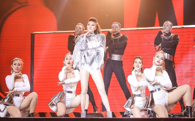  Soobin Hoàng Sơn trở lại The Remix với tư cách giám khảo khách mời ảnh 4