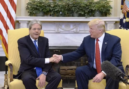 Ông Trump bất ngờ đánh giá trái ngược với cấp dưới về Iran ảnh 1