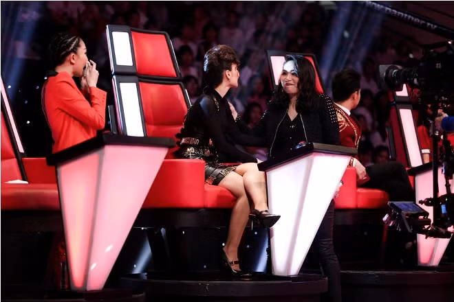 The Voice 2017: HLV Tóc Tiên chọn Hiền Hồ, HLV Thu Minh 'ẵm' luôn Hải Anh ảnh 8