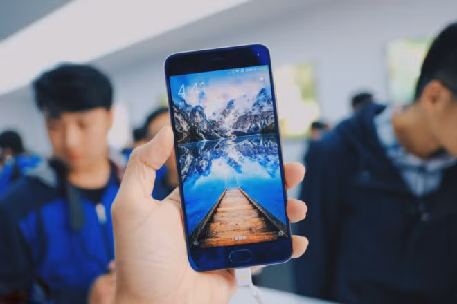 Vì sao iphone 7, HTC U Ultra, Xiaomi Mi 6 'khai tử' giắc cắm tai nghe? ảnh 4