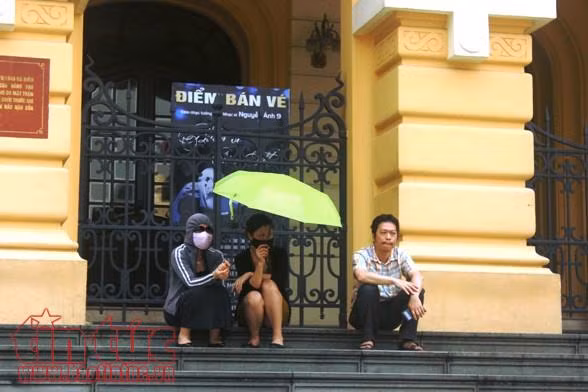 Người Hà Nội chật vật chống nắng nóng đầu mùa ảnh 16