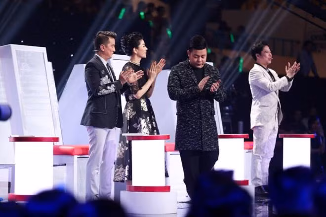Hot: Trực tiếp Thần tượng Bolero - team Ngọc Sơn 'ra trận', Thạch Phay- Đắc Long dắt tay nhau cùng đi tiếp ảnh 2