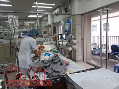 'Bay' hàng trăm triệu đồng sau điều trị siêu vi khuẩn kháng thuốc ảnh 1