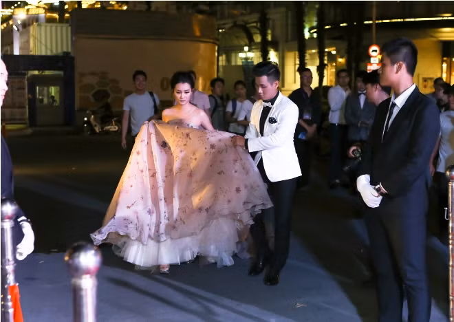 MC Giải thưởng Âm nhạc Cống hiến 'biến hoá' trong đêm trao giải ảnh 5