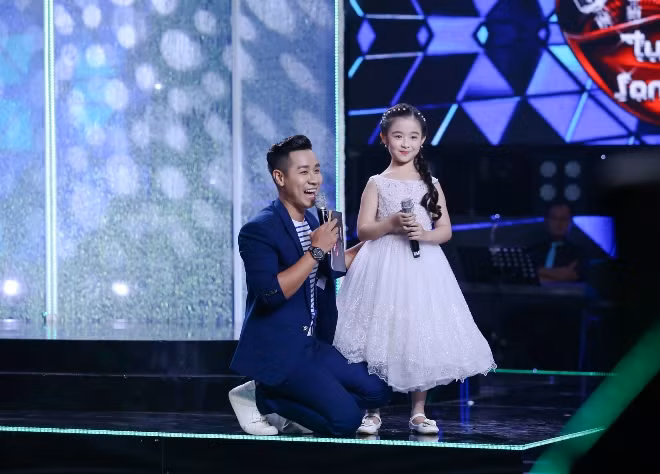 Bé Bảo Ngọc và Nguyên Khang cùng nhau dẫn 'Tuyệt đỉnh song ca nhí' ảnh 3