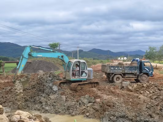 Khởi sắc ở địa phương đầu tiên được giải phóng ảnh 1