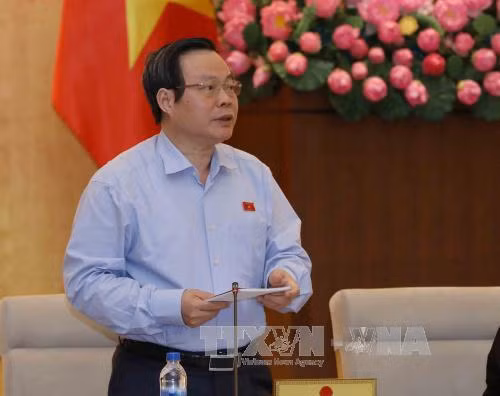 Cấm sử dụng ô tô và tài sản do tổ chức, cá nhân tặng để phục vụ cá nhân ảnh 1