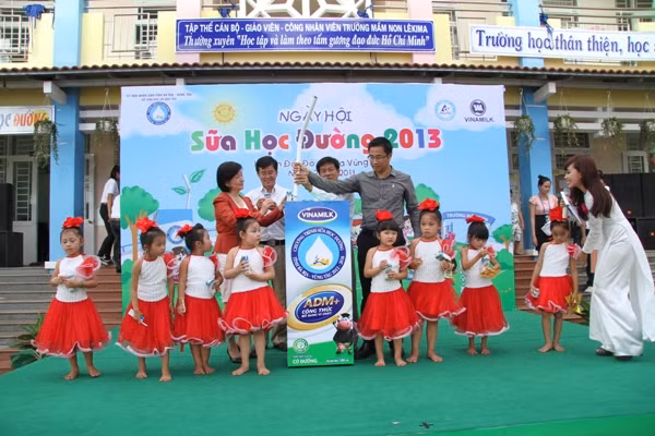 Chương trình Sữa học đường năm 2013 ảnh 2