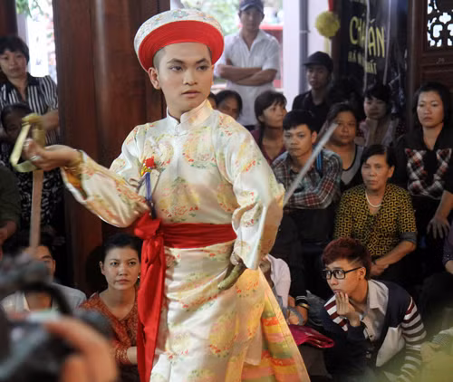 Liên hoan nghi lễ chầu văn Hà Nội ảnh 1