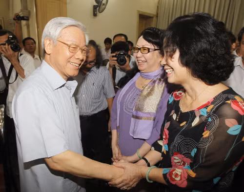 Định hướng đúng đắn cho văn học nghệ thuật phát triển ảnh 1