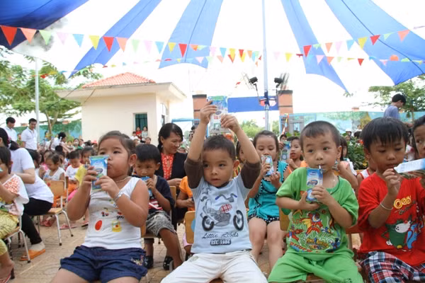 Chương trình Sữa học đường năm 2013 ảnh 3