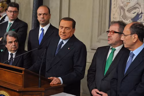 Italy tìm cách thoát khủng hoảng chính trị ảnh 1