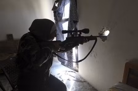Chân dung nữ phiến quân Syria ảnh 3