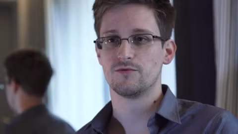 Ecuador: Nga sẽ quyết định đích đến của Snowden ảnh 1