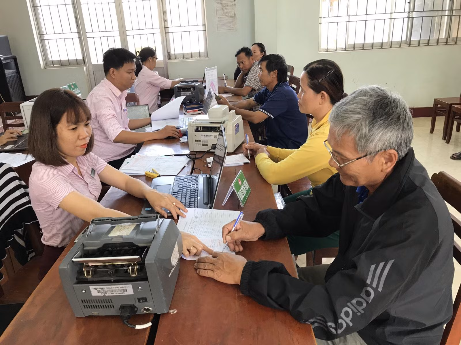 Chú thích ảnh