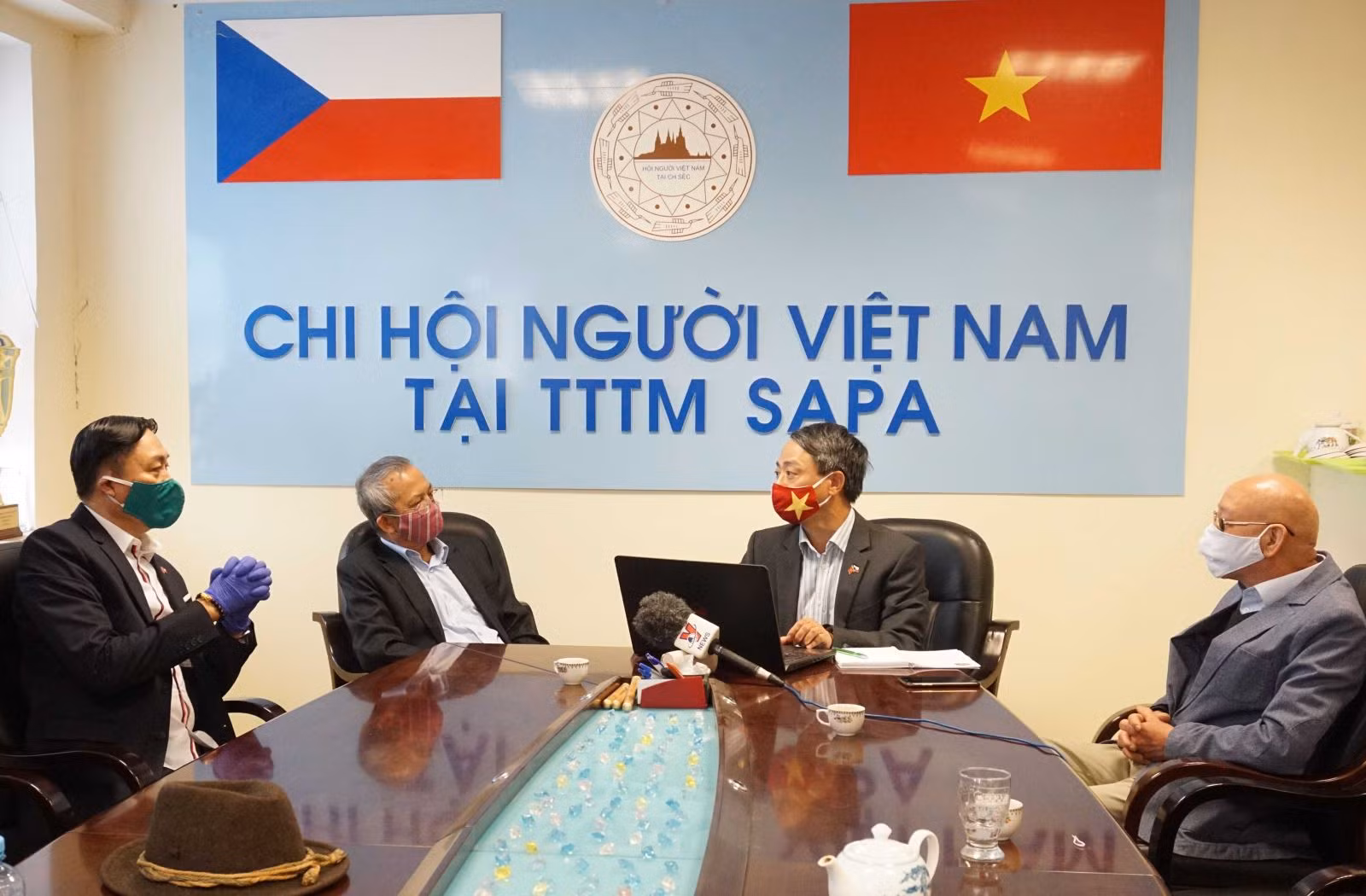 Chú thích ảnh