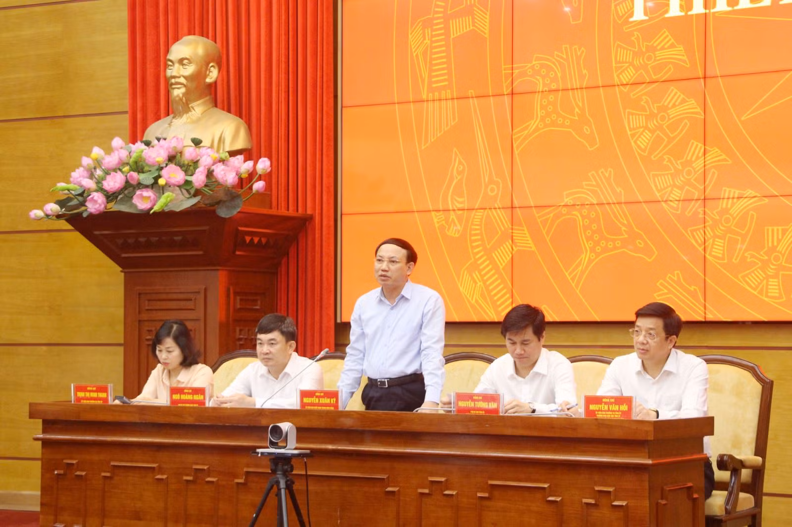 Chú thích ảnh