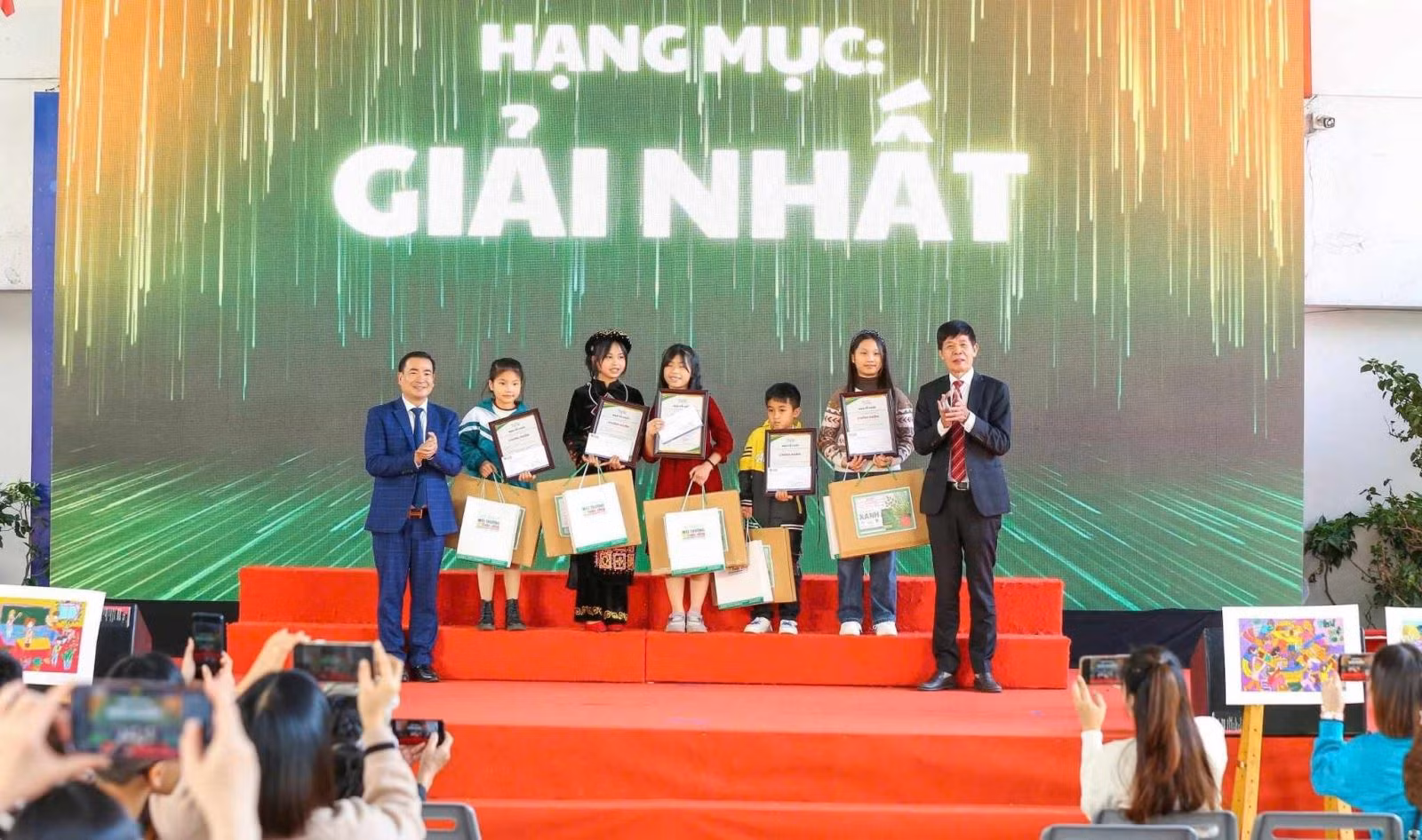 Chú thích ảnh