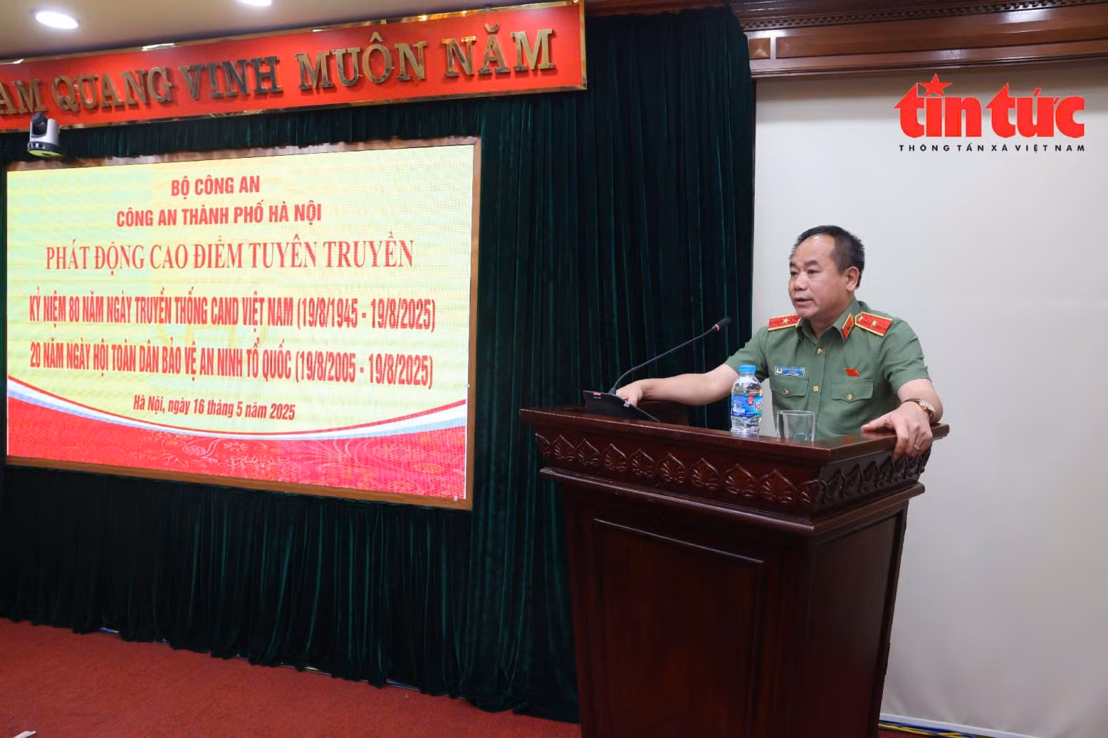 Chú thích ảnh